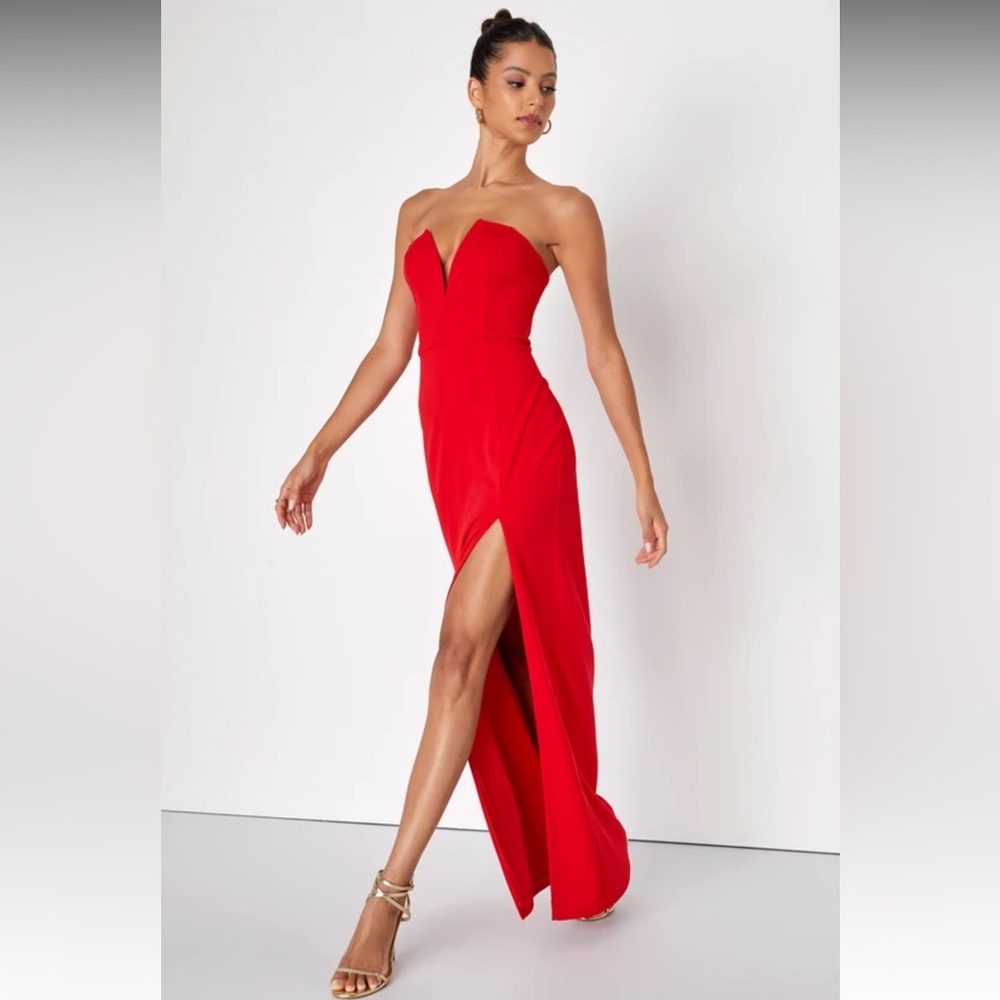 NWT- Dedicated to Glamour Red Strapless Dress